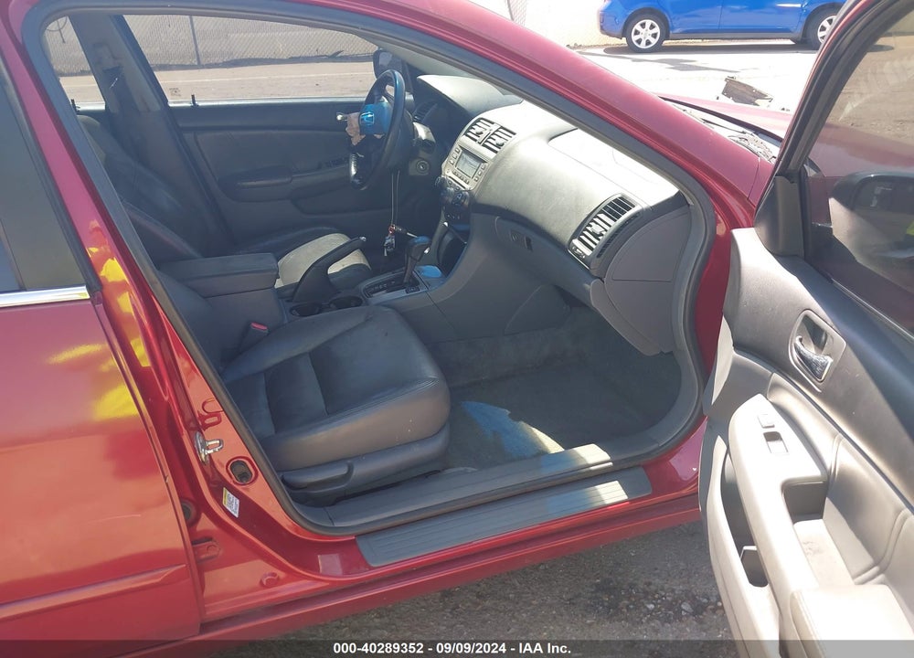 2007 HONDA ACCORD 2.4 EX VIN: 1HGCM56827A105611