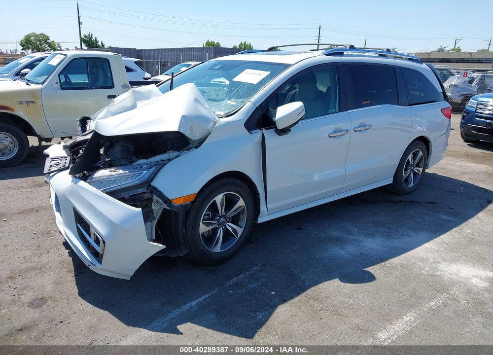 2020 HONDA ODYSSEY TOURING VIN: 5FNRL6H86LB000117