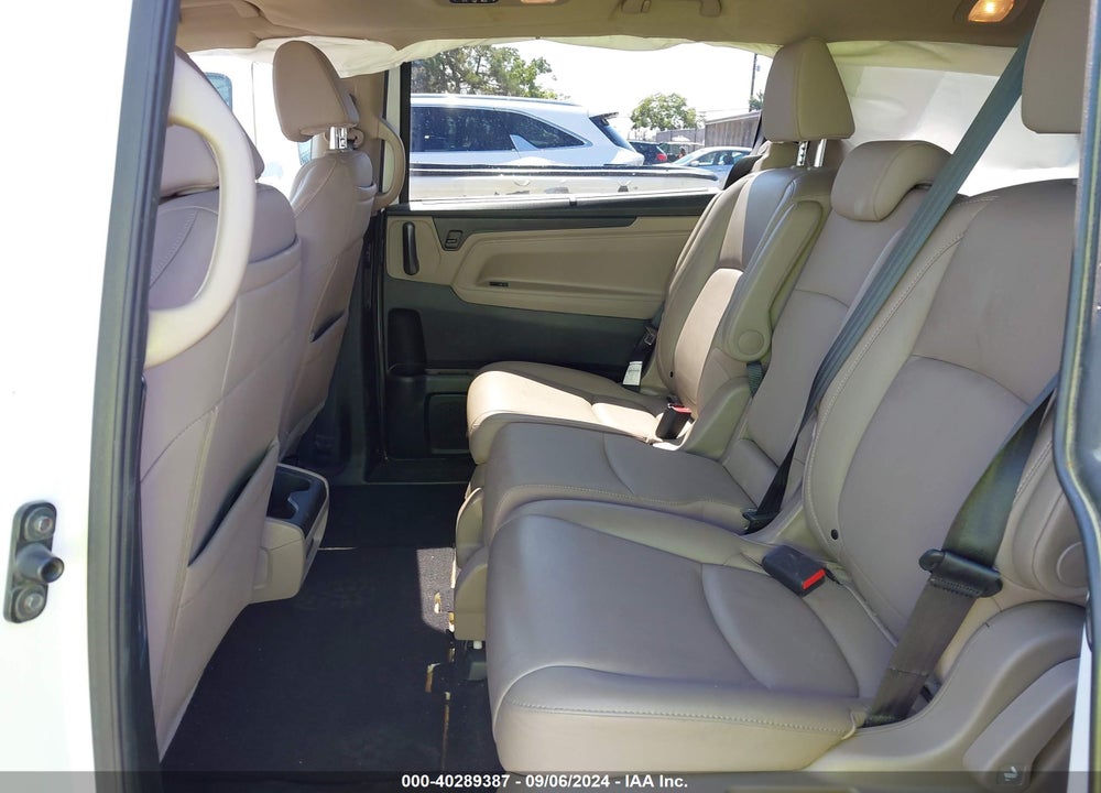 2020 HONDA ODYSSEY TOURING VIN: 5FNRL6H86LB000117
