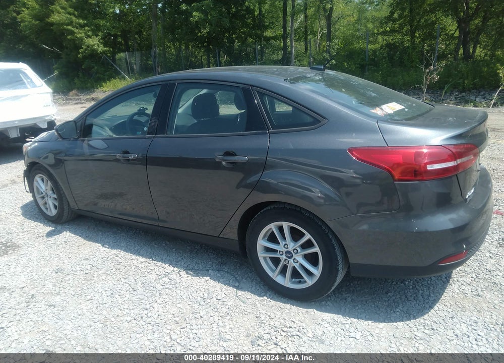 2017 FORD FOCUS SE VIN: 1FADP3F28HL305592