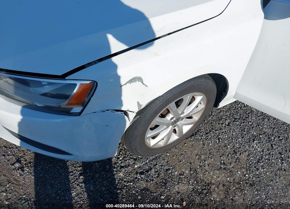 2014 VOLKSWAGEN JETTA 1.8T SE VIN: 3VWD17AJ3EM421288