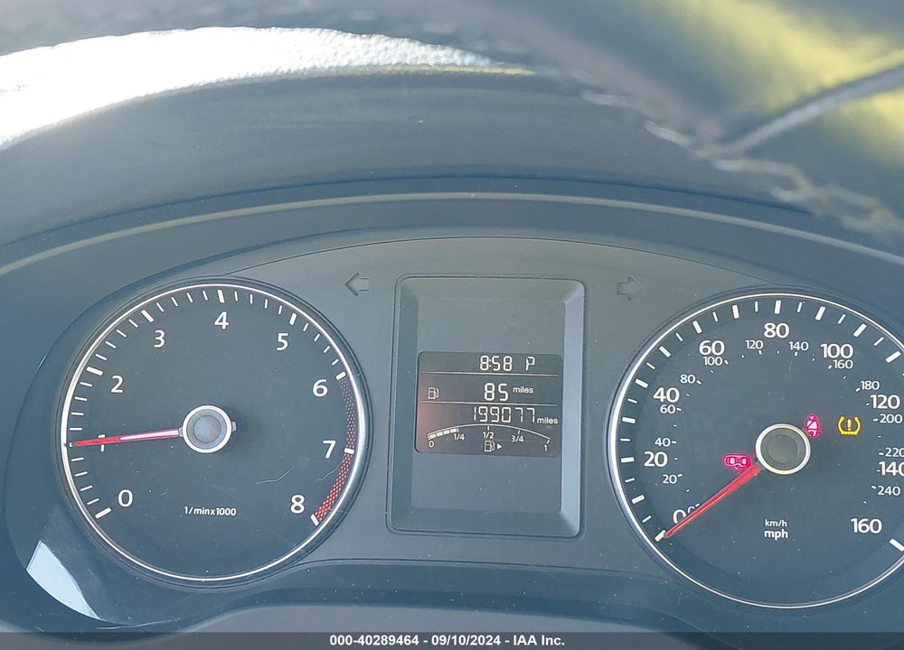 2014 VOLKSWAGEN JETTA 1.8T SE VIN: 3VWD17AJ3EM421288