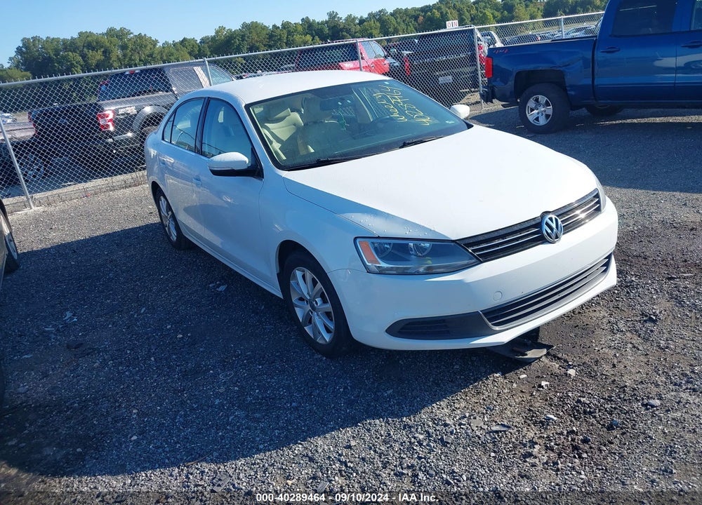 2014 VOLKSWAGEN JETTA 1.8T SE VIN: 3VWD17AJ3EM421288