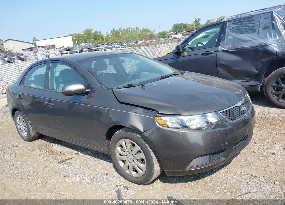 2011 KIA FORTE EX VIN: KNAFU4A23B5411854