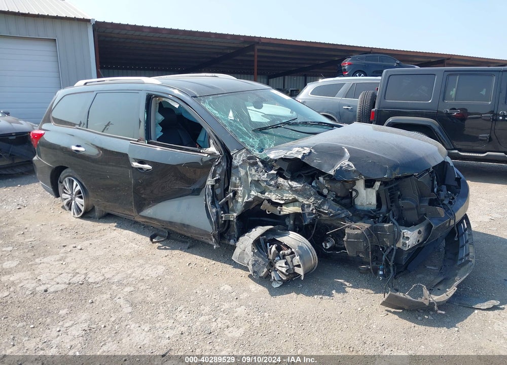 2017 NISSAN PATHFINDER SL VIN: 5N1DR2MM8HC637577
