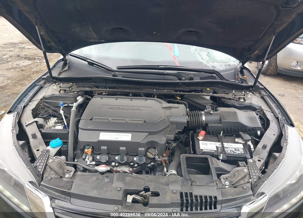 2015 HONDA ACCORD EX-L V-6 VIN: 1HGCR3F82FA007618