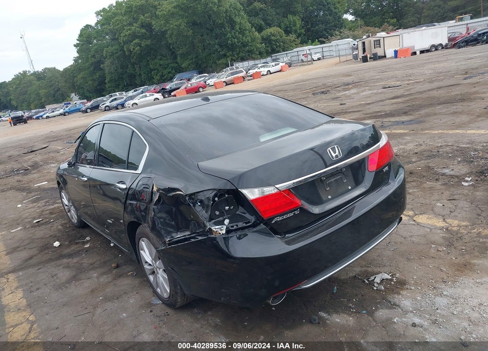 2015 HONDA ACCORD EX-L V-6 VIN: 1HGCR3F82FA007618