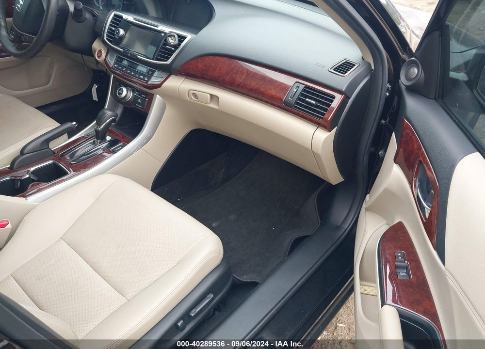 2015 HONDA ACCORD EX-L V-6 VIN: 1HGCR3F82FA007618