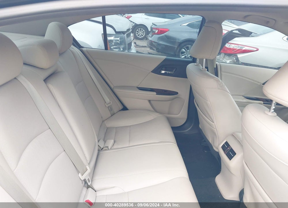 2015 HONDA ACCORD EX-L V-6 VIN: 1HGCR3F82FA007618