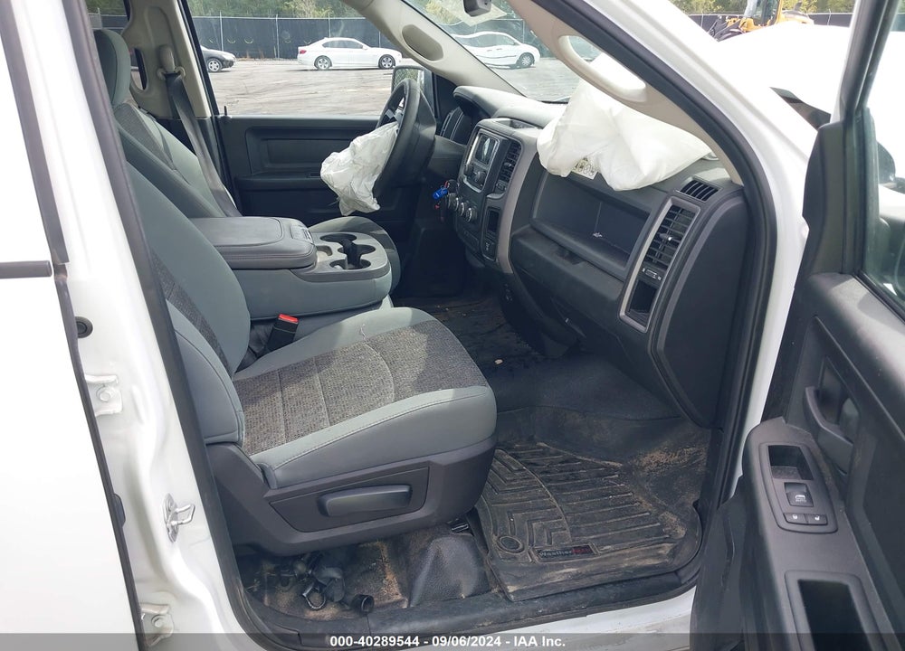 2019 RAM 1500 CLASSIC VIN: 1C6RR6FT4KS649414