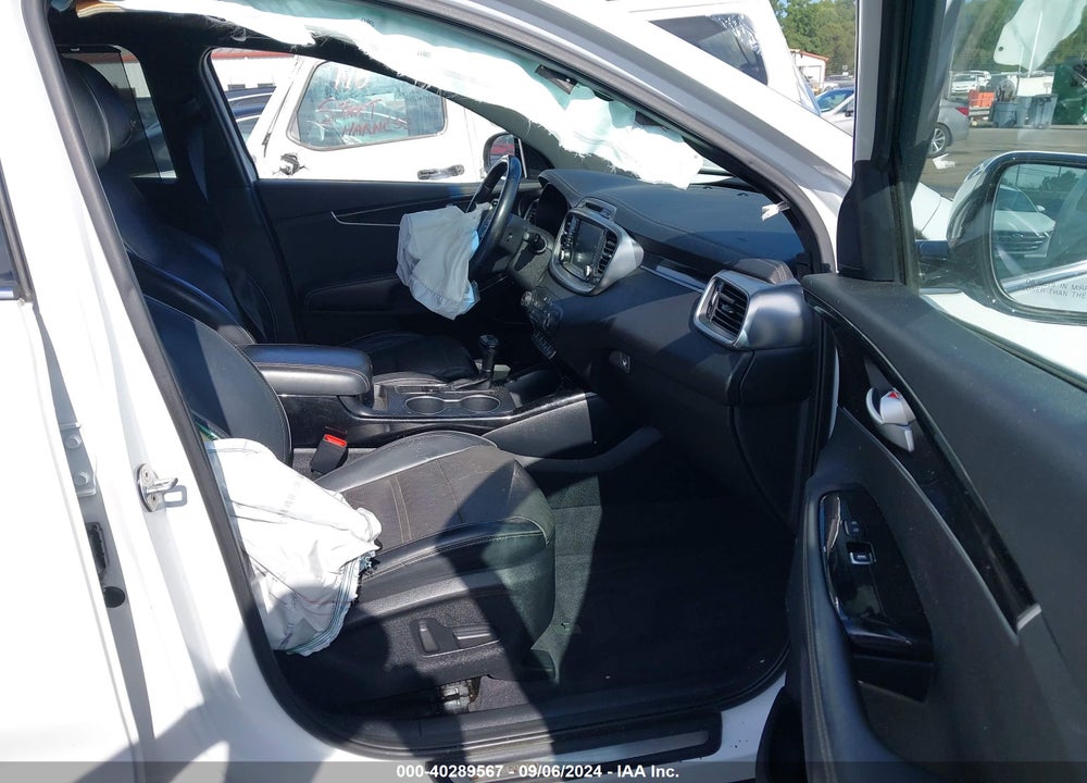 2016 KIA SORENTO 3.3L SXL VIN: 5XYPK4A53GG148819