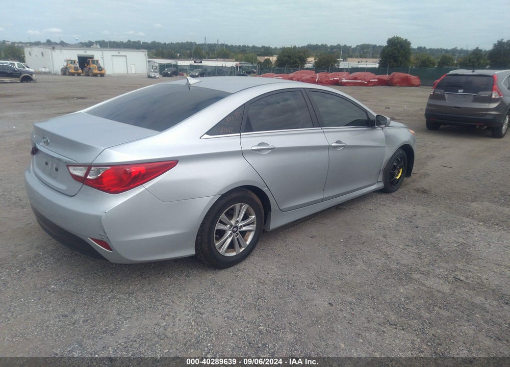2014 HYUNDAI SONATA GLS VIN: 5NPEB4AC7EH855515