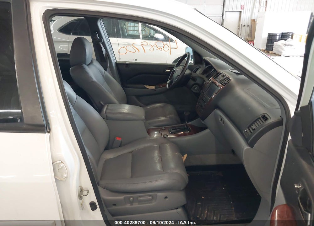 2003 ACURA MDX VIN: 2HNYD18813H510360