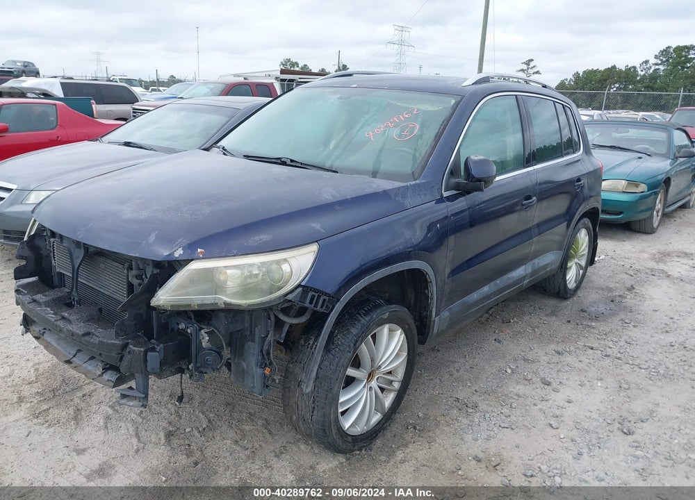 2011 VOLKSWAGEN TIGUAN SEL VIN: WVGBV7AX3BW537231