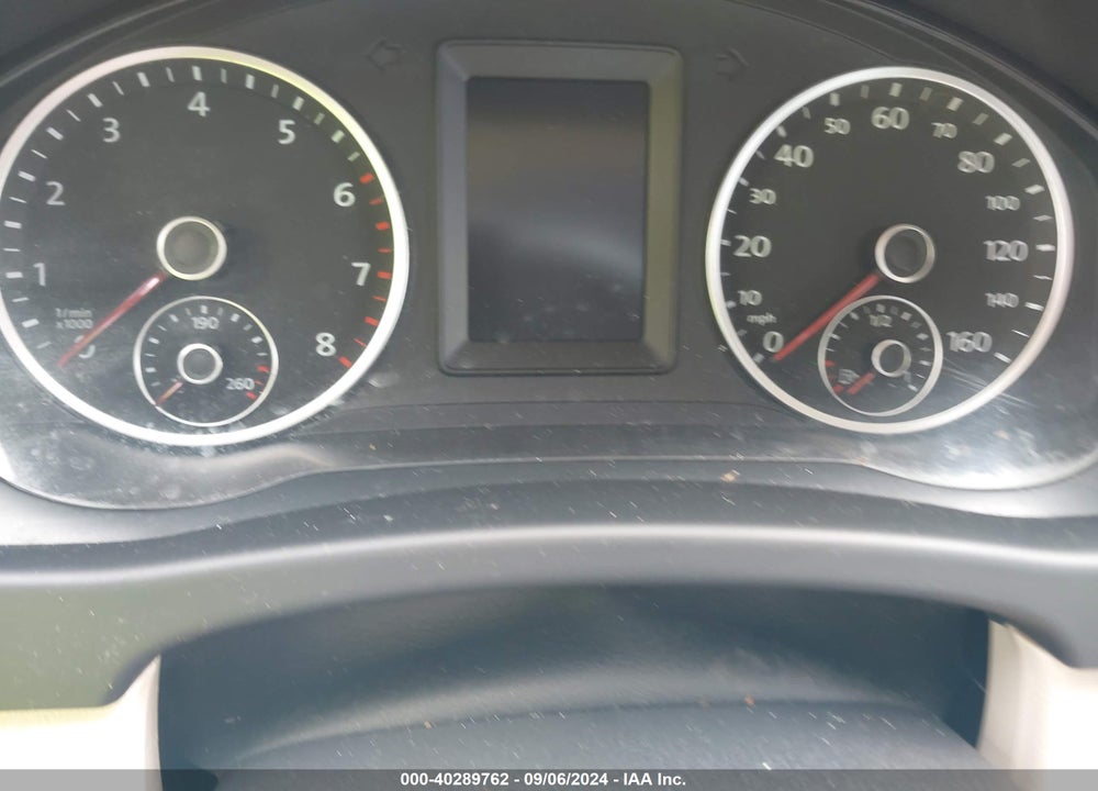 2011 VOLKSWAGEN TIGUAN SEL VIN: WVGBV7AX3BW537231