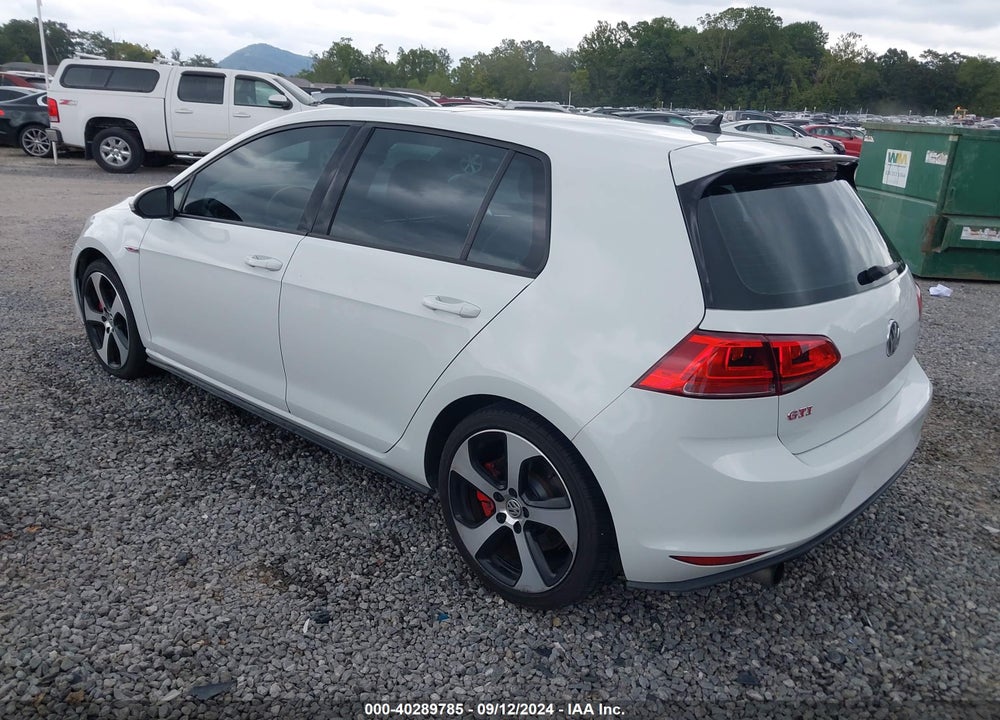 2015 VOLKSWAGEN GOLF GTI 2.0T SE W/PERFORMANCE PACKAGE 4-DOOR VIN: 3VW547AUXFM078924