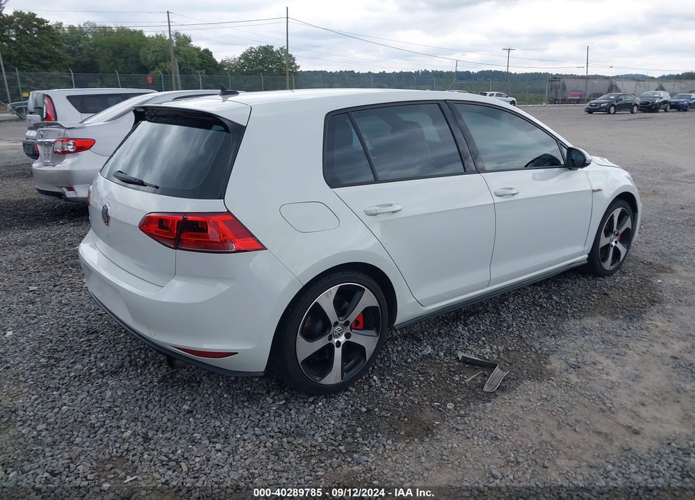 2015 VOLKSWAGEN GOLF GTI 2.0T SE W/PERFORMANCE PACKAGE 4-DOOR VIN: 3VW547AUXFM078924