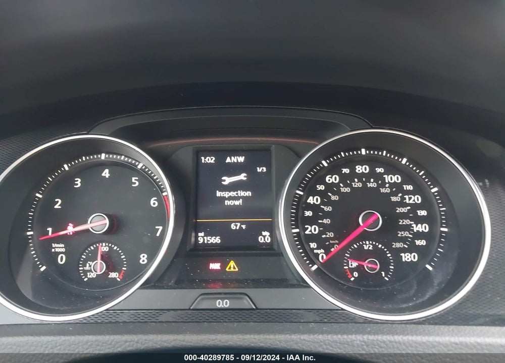 2015 VOLKSWAGEN GOLF GTI 2.0T SE W/PERFORMANCE PACKAGE 4-DOOR VIN: 3VW547AUXFM078924