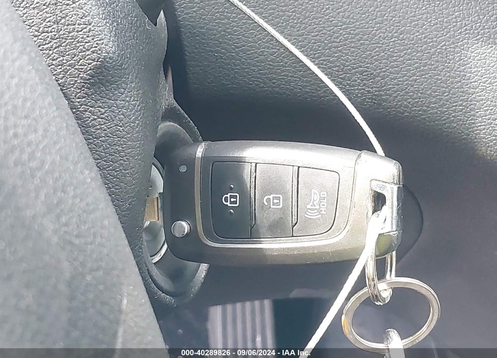 2020 HYUNDAI SANTA FE SE VIN: 5NMS23AD9LH248595