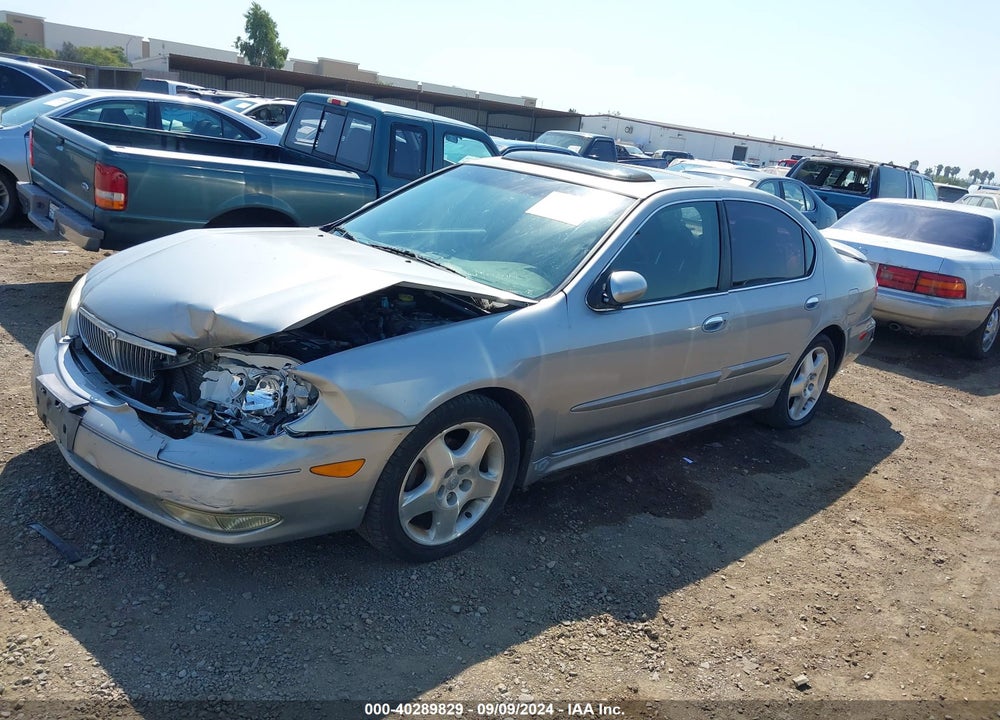 2000 INFINITI I30 LUXURY/TOURING VIN: JNKCA31A9YT121623