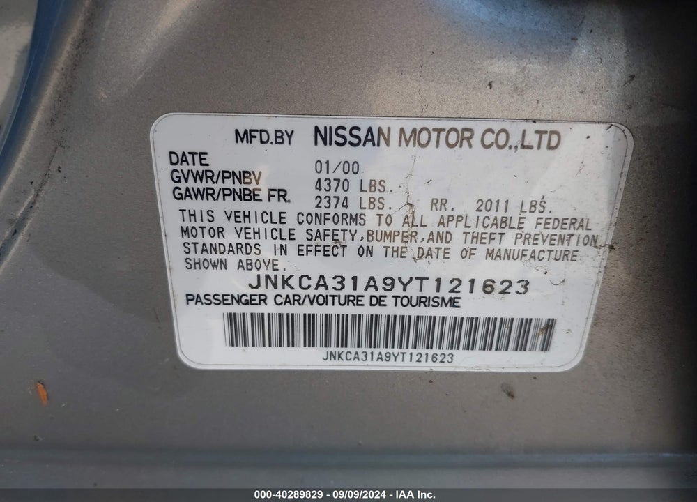 2000 INFINITI I30 LUXURY/TOURING VIN: JNKCA31A9YT121623