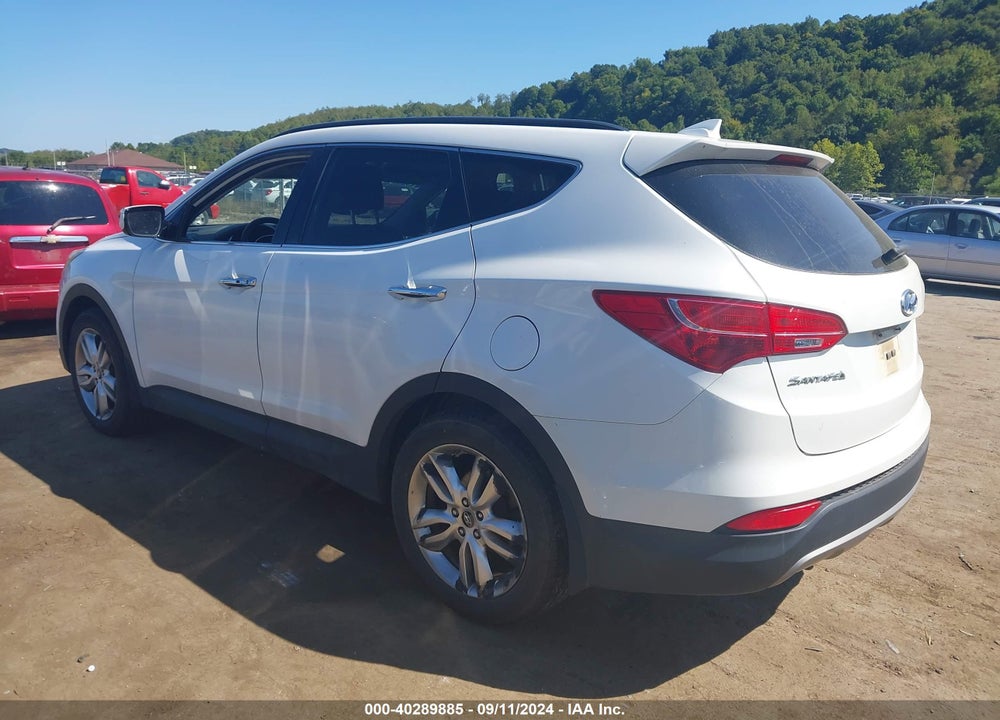 2013 HYUNDAI SANTA FE VIN: 5XYZU3LA0DG077887