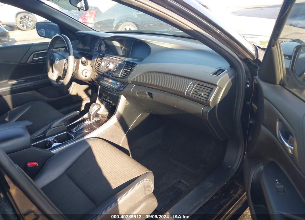 2017 HONDA ACCORD SPORT VIN: 1HGCR2F56HA111967