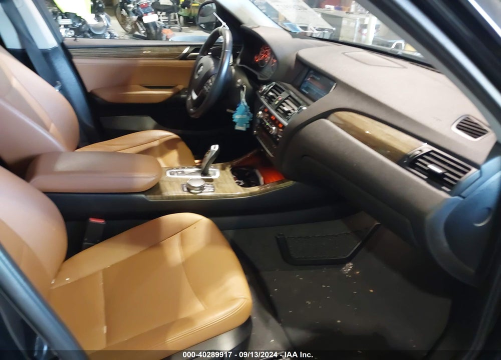 2017 BMW X3 XDRIVE28I VIN: 5UXWX9C5XH0T01533