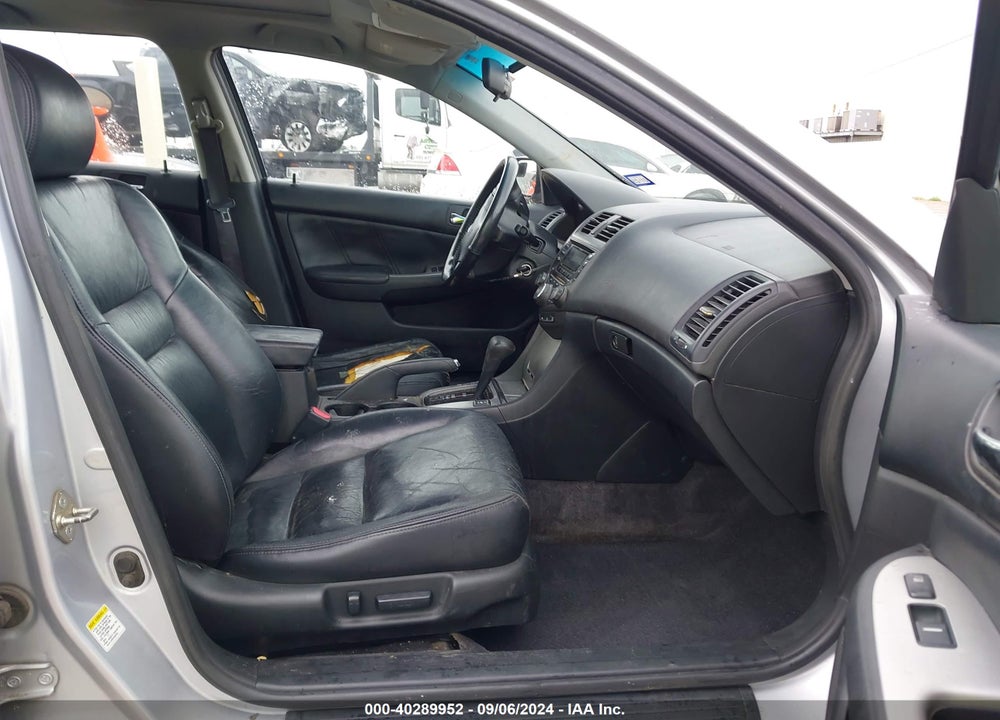 2003 HONDA ACCORD 3.0 EX VIN: 1HGCM66523A083485
