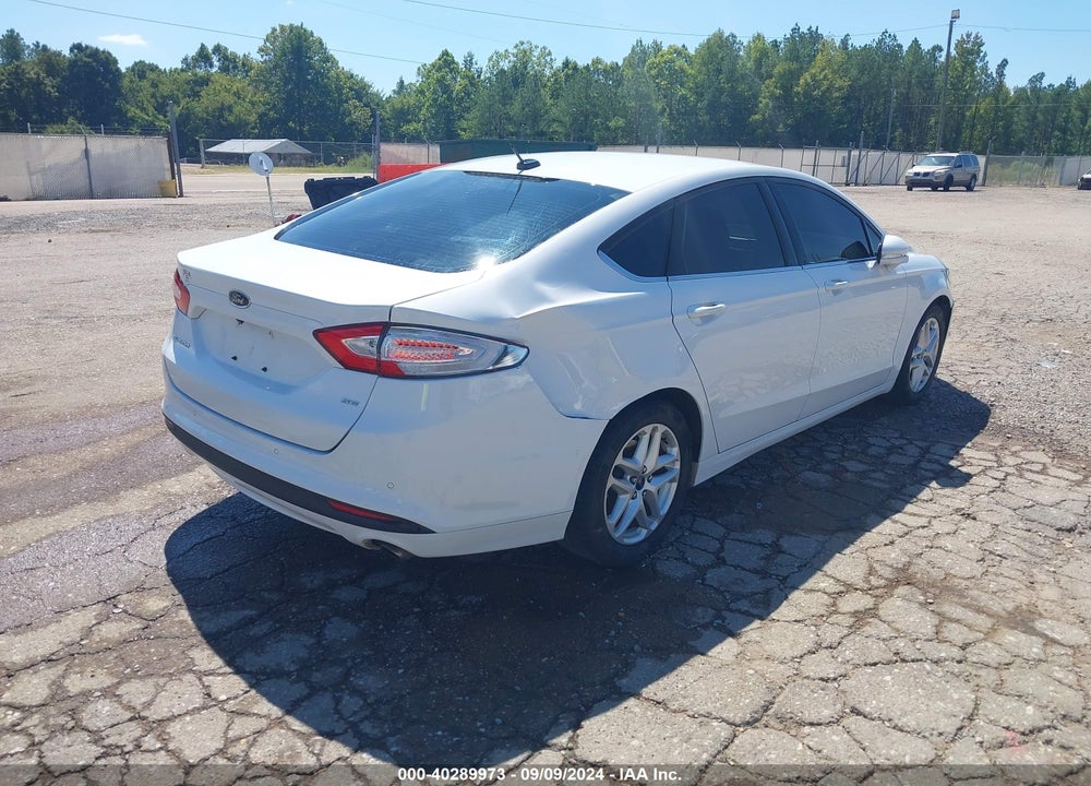 2015 FORD FUSION SE VIN: 3FA6P0H7XFR141664