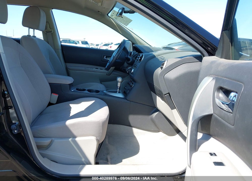 2013 NISSAN ROGUE S VIN: JN8AS5MT0DW509402