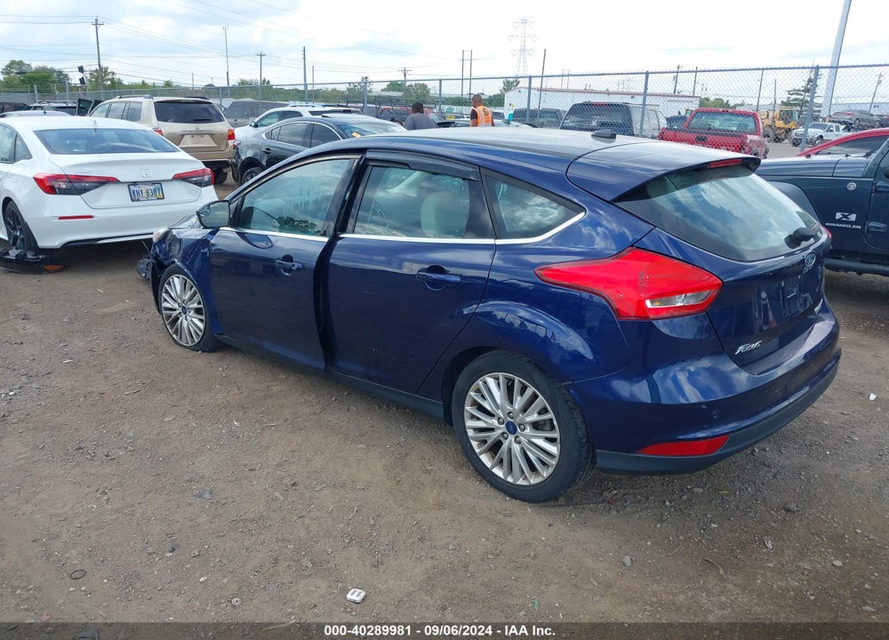 2016 FORD FOCUS TITANIUM VIN: 1FADP3N29GL295297