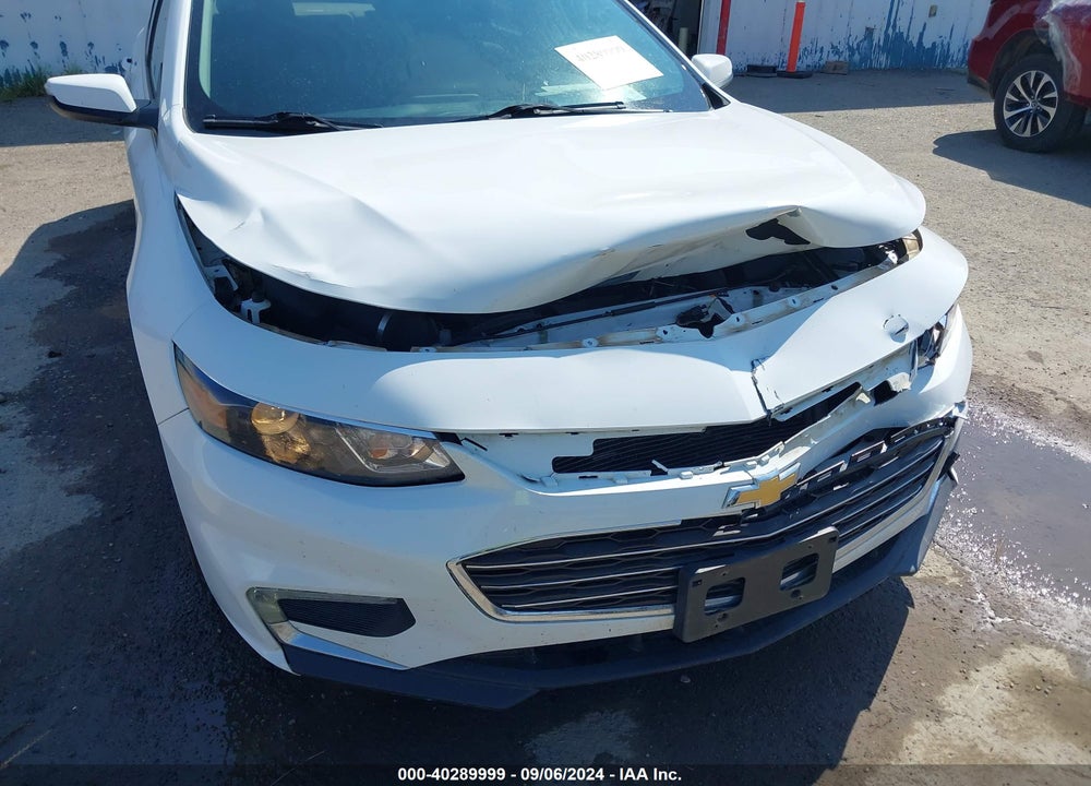 2018 CHEVROLET MALIBU LT VIN: 1G1ZD5ST3JF211412