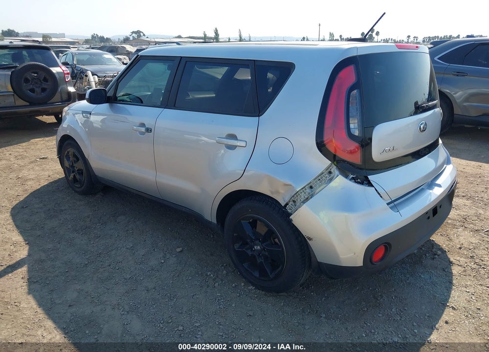 2018 KIA SOUL VIN: KNDJN2A28J7578082