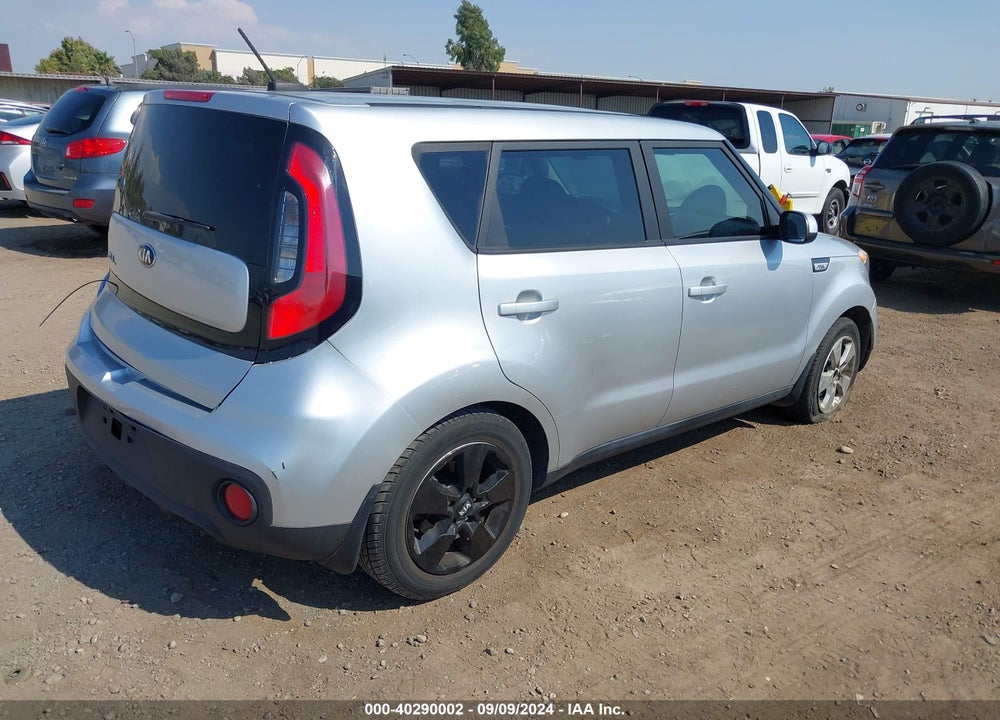 2018 KIA SOUL VIN: KNDJN2A28J7578082