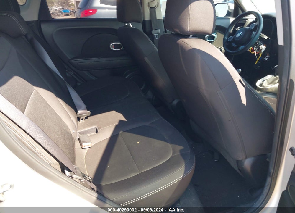 2018 KIA SOUL VIN: KNDJN2A28J7578082