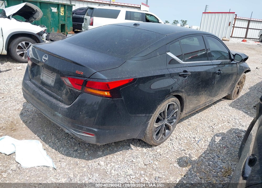 2024 NISSAN ALTIMA SR FWD VIN: 1N4BL4CV3RN332471