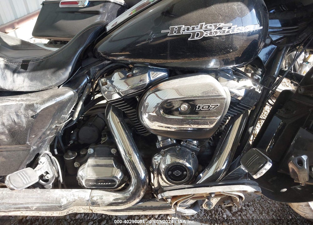 2019 HARLEY-DAVIDSON FLHX VIN: 1HD1KBC11KB651870