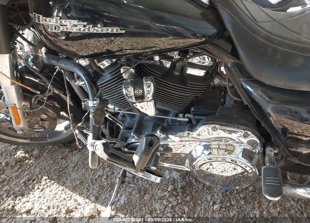 2019 HARLEY-DAVIDSON FLHX VIN: 1HD1KBC11KB651870