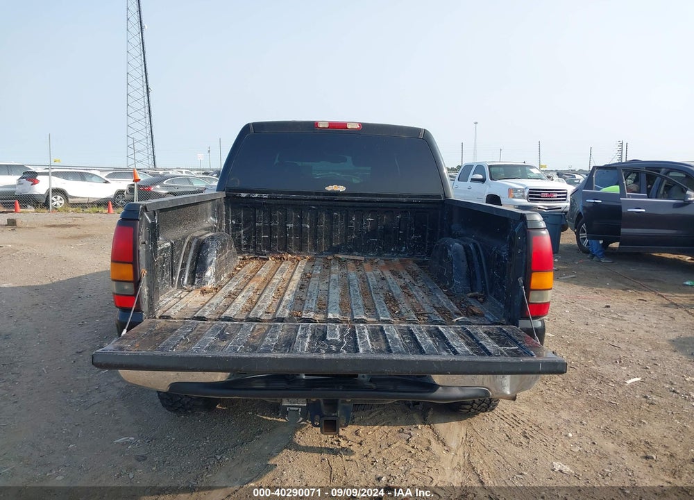 2005 GMC SIERRA 1500 SLE VIN: 2GTEK13T151155552