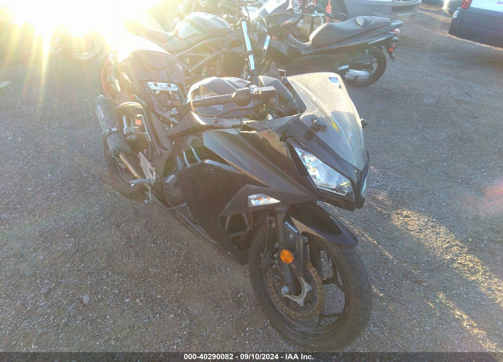 2014 KAWASAKI EX300 B VIN: JKAEX8B19EDA08875