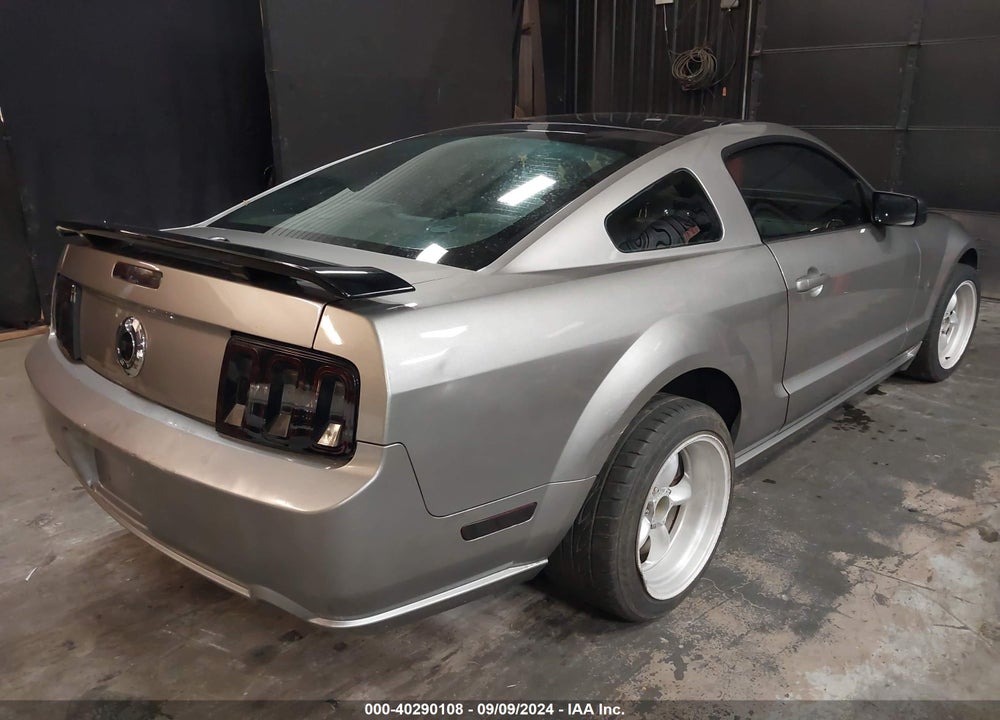 2009 FORD MUSTANG GT/GT PREMIUM VIN: 1ZVHT82H895110030