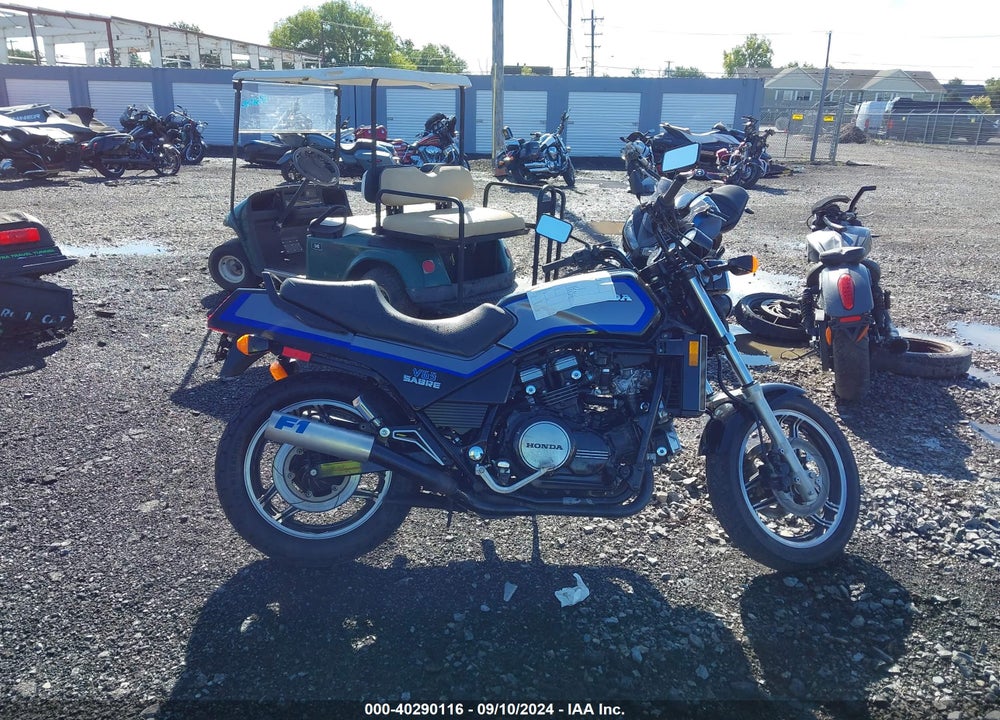 1985 HONDA VF1100 S VIN: 1HFSC1702FA105062