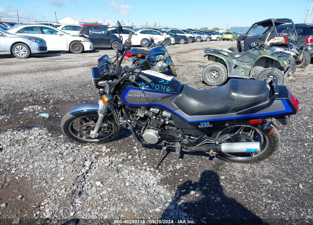 1985 HONDA VF1100 S VIN: 1HFSC1702FA105062