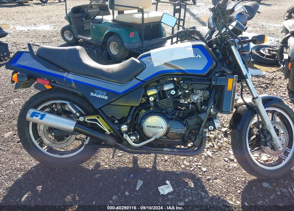 1985 HONDA VF1100 S VIN: 1HFSC1702FA105062