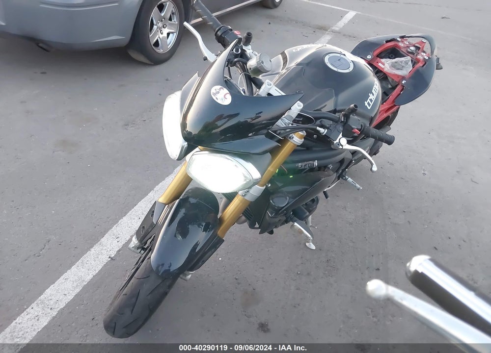 2013 TRIUMPH MOTORCYCLE SPEED TRIPLE R ABS VIN: SMTN03PK7DT599029