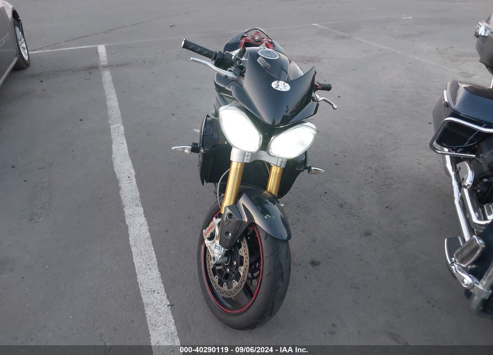 2013 TRIUMPH MOTORCYCLE SPEED TRIPLE R ABS VIN: SMTN03PK7DT599029