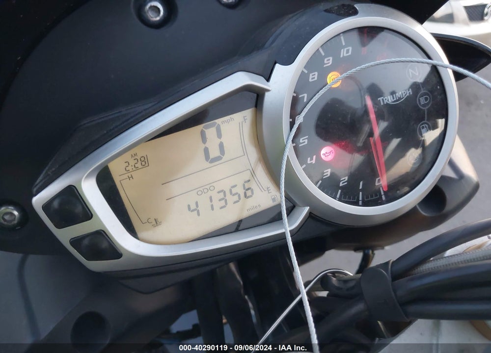 2013 TRIUMPH MOTORCYCLE SPEED TRIPLE R ABS VIN: SMTN03PK7DT599029