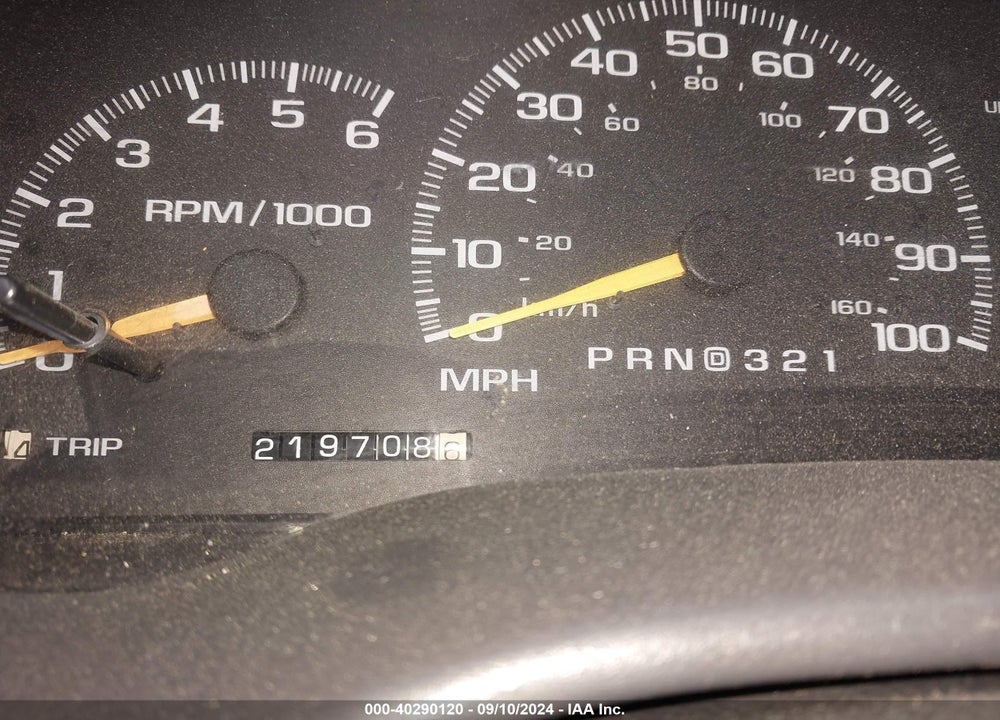 1999 CHEVROLET TAHOE LS VIN: 1GNEK13R5XJ436564