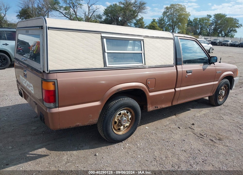 1987 MAZDA B2000 VIN: JM2UF1110H0599034
